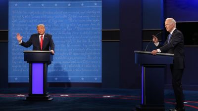 Joe Biden y Donald Trump en un debate. EFE/ Michael Reynolds.