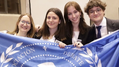 Raúl Ortega, Inés Urbano, Teresa Rubio y Violeta de Santiago tras ganar el torneo. / Cedida