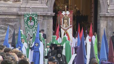 Procesión del pregón de la Semana Santa de Zaragoza.