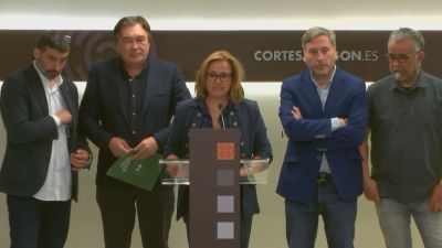 Desde la oposición consideran esta medida como una falta de respeto y aseguran que de esta forma se resta tiempo de debate.