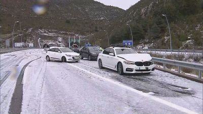 Un accidente múltiple entre varios vehículos se ha saldado sin daños personales.
