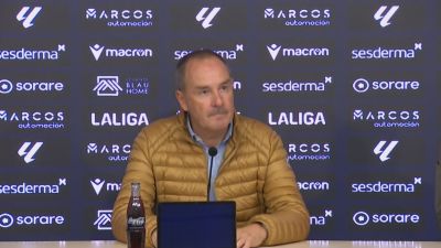Víctor Fernández en rueda de prensa.