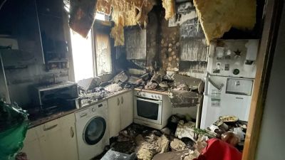 La cocina de la vivienda en la que ha comenzado el incendio. / Ayuntamiento de Huesca