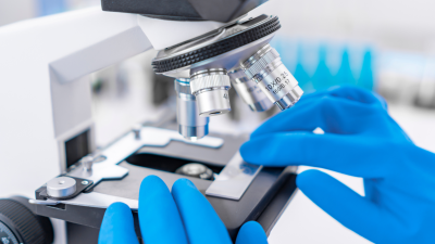 Descubren una reacción química capaz de destruir moléculas clave en desarrollo de tumores. / Canva