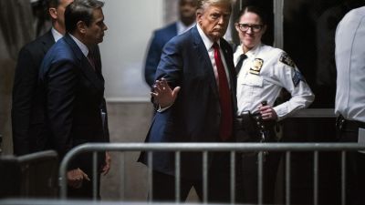 Donald Trump a su llegada al tribunal de Nuava York. / EFE