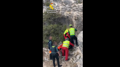 Imagen del rescate del senderista. / Guardia Civil