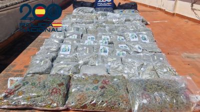 Droga incautada a los detenidos. / Policía Nacional