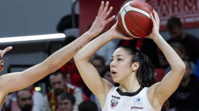 Laia Flores, durante un encuentro esta temporada