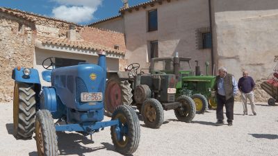Segunda edición de Concentración de Tractores Antiguos en Celadas (Teruel).