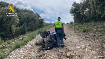 El accidente se produjo en el camino entre Labata y Naval. / Guardia Civil Huesca