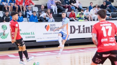 Adrián Ortego, en un partido de la pasada temporada.