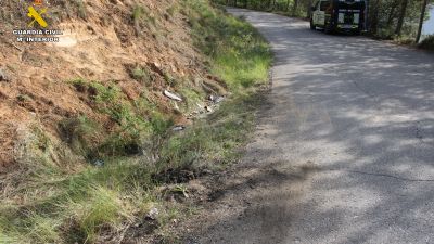 Al investigado se le acusa de un delito contra la seguridad vial, tres delitos de lesiones por imprudencia y otro por abandono del lugar del accidente. / Guardia Civil