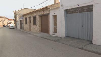 Vivienda de Las Pedroñeras en la que se han encontrado las víctimas. | ATV