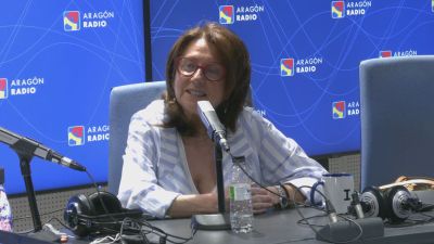 Rosa Plantagenet-Whyte, gerente del Banco de Sangre y Tejidos de Aragón, este lunes en los estudios de Aragón Radio.