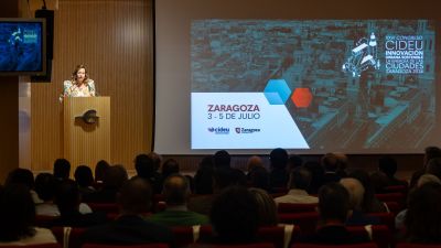 La alcaldesa de Zaragoza, Natalia Chueca, en la inauguración del congreso Iberoamericano de Desarrollo Estratégico Urbano. / Miguel G. García.