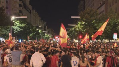 Miles de personas se echaron a la calle para celebrar la victoria de la Selección Española en la Eurocopa. / Aragón TV