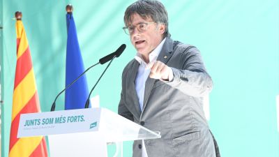 El expresidente de la Generalitat de Catalunya, Carles Puigdemont, en un acto este sábado en Amélie-les-Bains-Palalda (Francia). / Europa Press