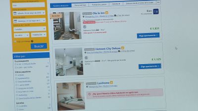 Una búsqueda por la plataforma de Booking. / Aragón TV