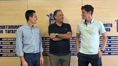 Firma del convenio de balonmano.