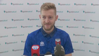 Bateria durante su presentación como nuevo jugador de Wanapix Sala 10.