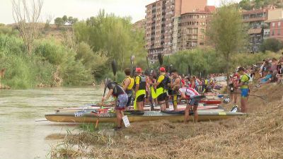 Los participantes en el Descenso Internacional del Cinca listos para la salida. / Aragón Tv