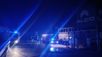 Dotaciones de bomberos de la DPG intervienen en el incendio. / Diputación de Huesca