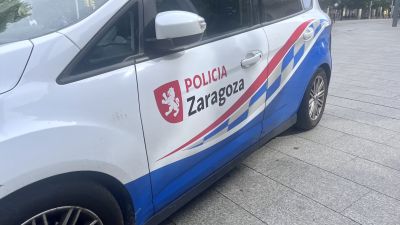 Vehículo de la Policía Local de Zaragoza. / Europa Press