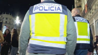 La Policía Nacional ha detenido a cuatro personas por robar teléfonos móviles durante las fiestas. / Aragón TV