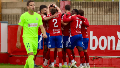 Los jugadores de la SD Tarazona celebran uno de los goles. Foto: SD Tarazona