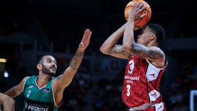 AJ Slaughter, durante un encuentro