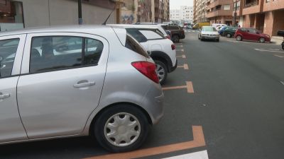 Imagen de una calle con estacionamiento regulado de zona naranja. / Aragón TV