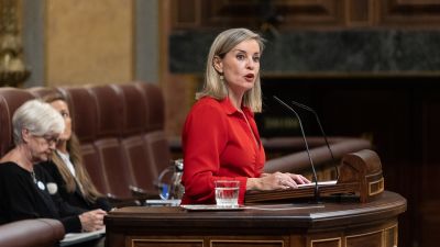 La diputada de Sumar Verónica Martínez en una sesión plenaria del Congreso de los Diputados. / Europa Press,