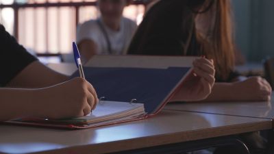 La mayoría de padres no habla sobre acoso escolar con sus hijos. / Aragón TV