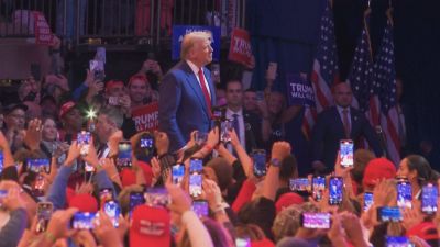 Donald Trump en su comparecencia tras ganar las elecciones. / Aragón TV