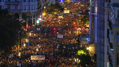 Imagen de la manifestación que recorre las calles de Valencia. / Europa Press