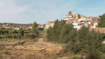La DANA, entre otros destrozos, hizo que el lodo entrara en los depósitos municipales. / Aragón TV