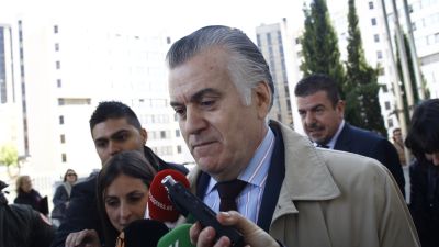 Luis Bárcenas, extesorero del PP, a la salida de los juzgados. / Europa Press