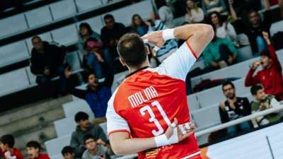 Carlos Molina en un partido en el Palacio de los Deportes en Huesca. Foto:Bada Huesca