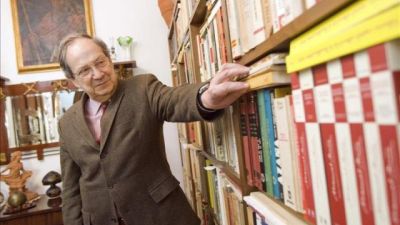 El estudioso de la literatura española José-Carlos Mainer./ DPT/ Europa Press