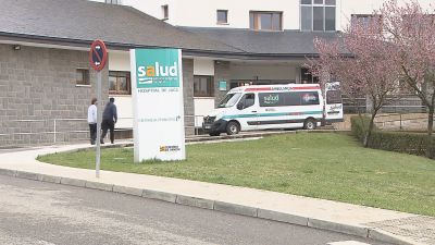 La UVI móvil de Jaca solo está operativa al completo de lunes a viernes de 9:00 a 21:00. / Aragón TV