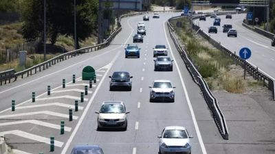 Circulación autovía./ Jesús Hellín / Europa Press
