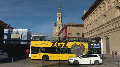 Autobús turístico de Zaragoza este puente de la Constitución. / Aragón TV