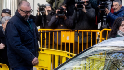 El exasesor del exministro José Luis Ábalos, Koldo García, sale del Tribunal Supremo tras declarar. / Aragón TV