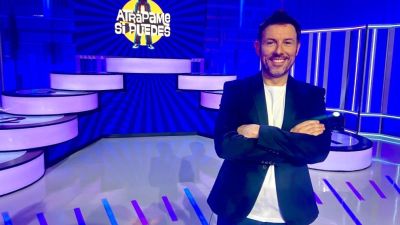 Iñaki Urrutia es el presentador de 'Atrápame si puedes' en Aragón TV. / Aragón TV