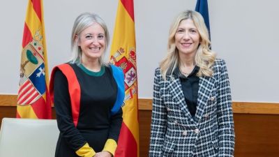 La directora de la CARTV, Raquel Fuertes, y la vicepresidenta del Gobierno de Aragón, Mar Vaquero. / Gobierno de Aragón