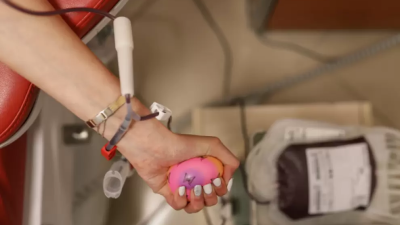 El Banco de Sangre de Aragón hace un llamamiento para donar en Navidad. / Canva