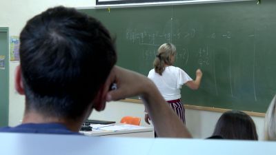 La mitad de los profesores de la Universidad de Zaragoza supera los 50 años. / Aragón TV