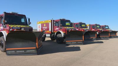Las nuevas autobombas presentadas este lunes. / Aragón TV