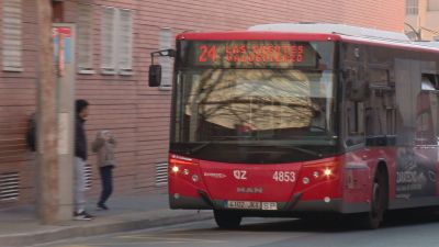 La línea 24 del bus urbano de Zaragoza se transformará en dos nuevas líneas circulares. / Aragón TV