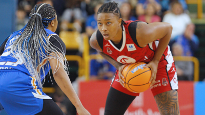 Tanaya Atkinson en una acción del partido de ida disputado en Salamanca. Foto:X Casademont Zaragoza